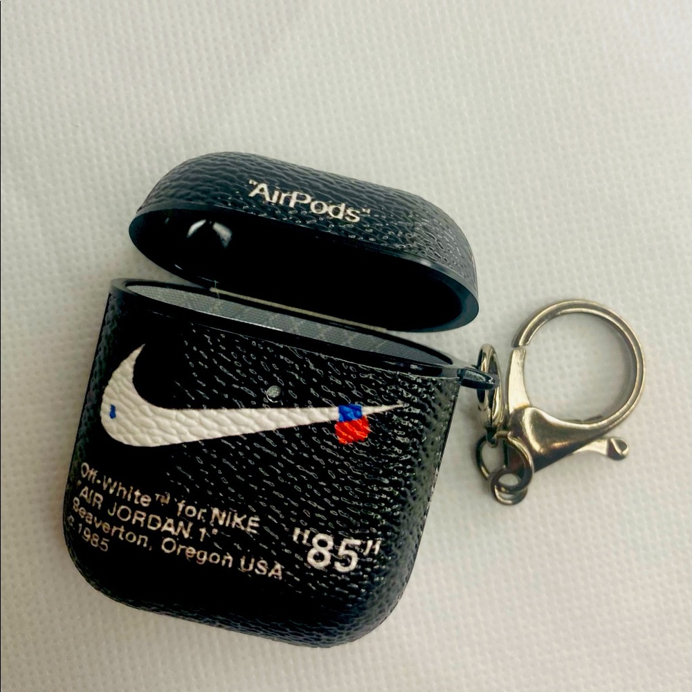 Nike AirPods 1/2 Case